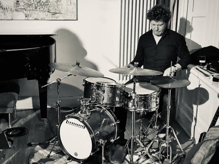 signal-2023-03-26-00-25-07-741-2