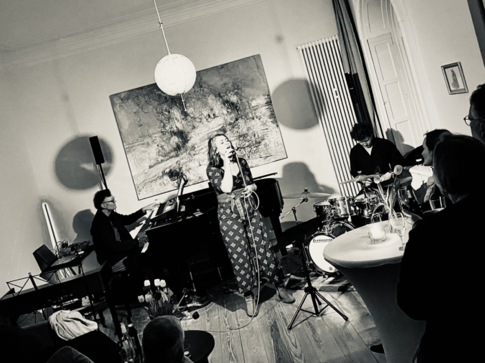 signal-2023-03-26-00-25-07-741